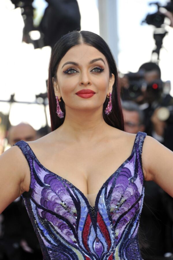 Free porn pics of Celebrity - Aishwarya Rai 10 of 15 pics