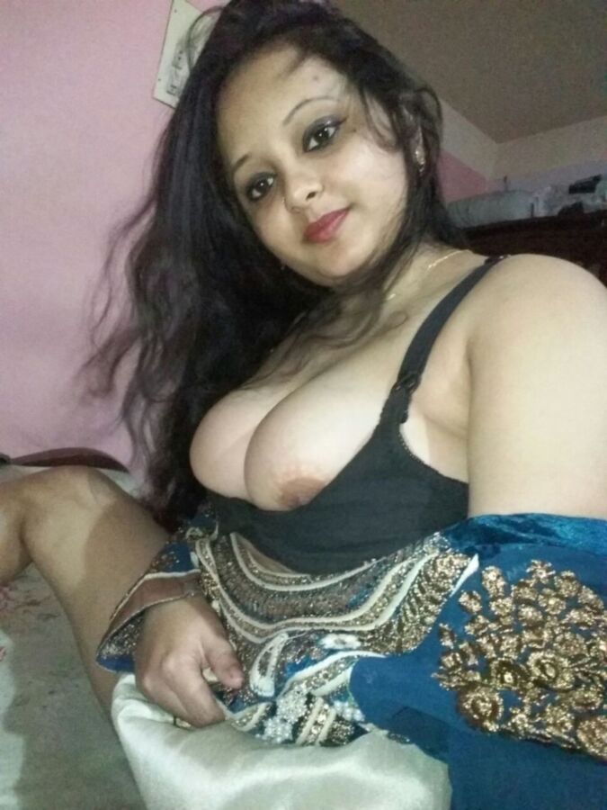 Free porn pics of Indian aunty 5 of 31 pics