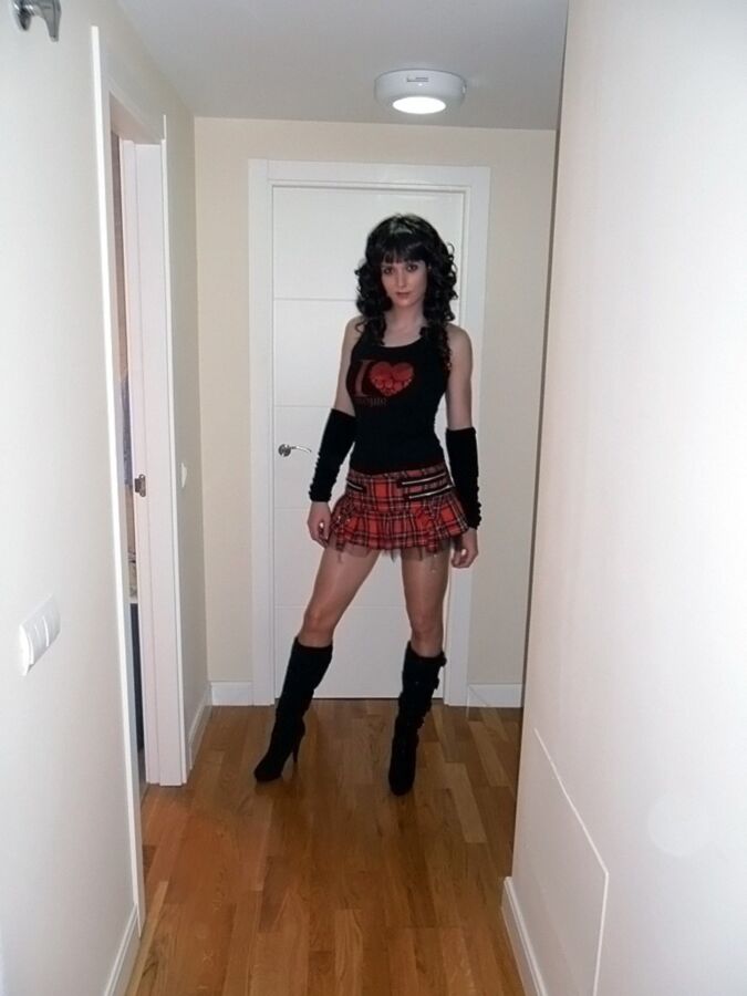 Handsome sissy hairy petite