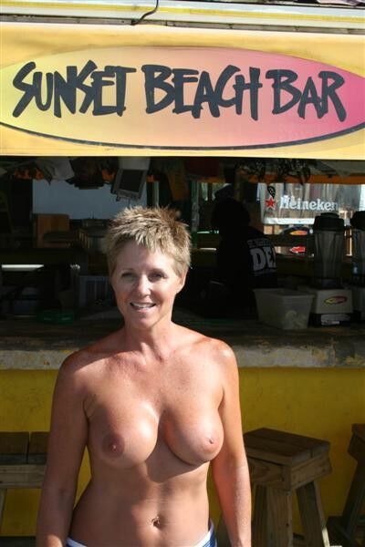 Free porn pics of Cheri Amateur topless and nude beach 10 of 67 pics