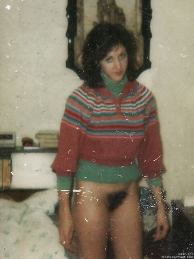 Free porn pics of old polaroids 17 of 27 pics