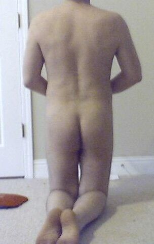 Free porn pics of Nude Man Kneeling 2 of 4 pics