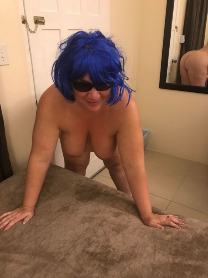 Free porn pics of Cindy at the Hotel 17 of 27 pics