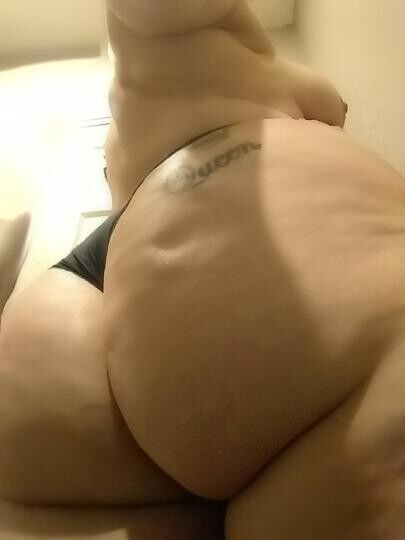 Free porn pics of Prego KILLER Blond BBW THICK CURVY Tall and SUPER HOT Big Butt 13 of 13 pics