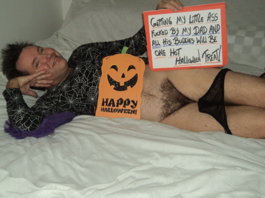 Free porn pics of halloween 3 of 9 pics