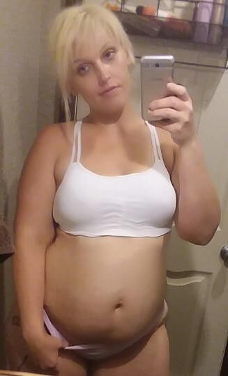 Free porn pics of Prego KILLER Blond BBW THICK CURVY Tall and SUPER HOT Big Butt 12 of 13 pics