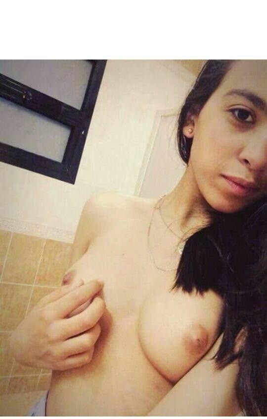 Free porn pics of Arab 17 of 48 pics