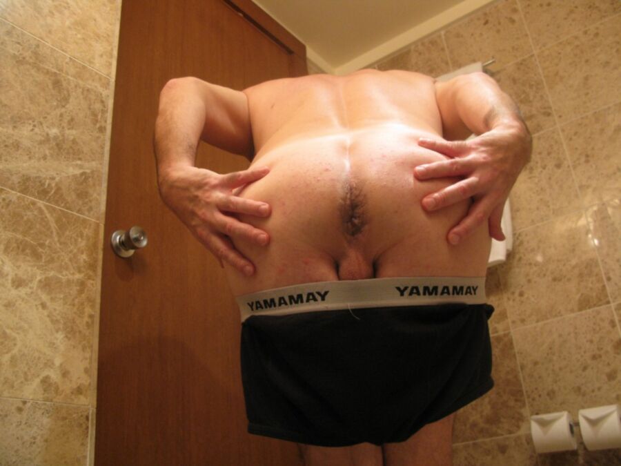 Free porn pics of Mr BigHOLE Big Ass Gay Escort vs Bam Huge in Hotel Room 5 of 29 pics