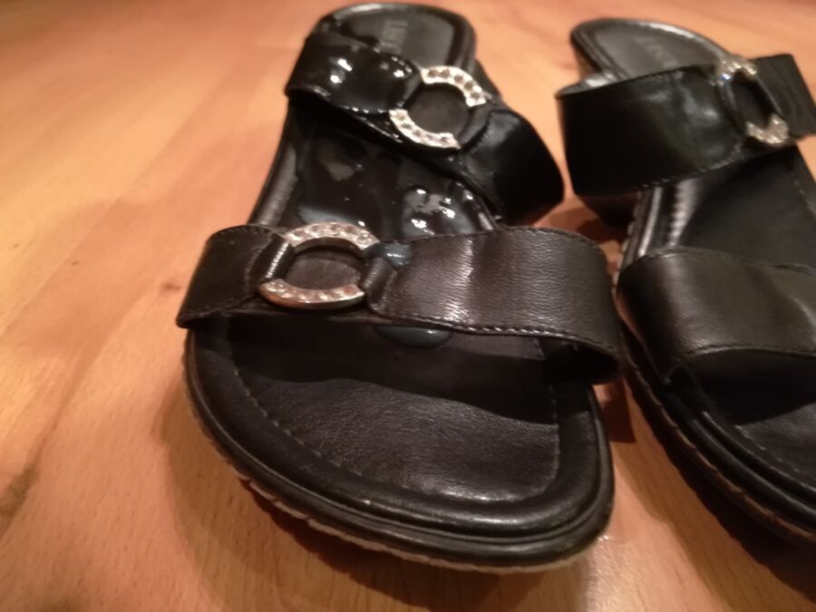 Free porn pics of Fuck and cum leather sandals from my mum 14 of 15 pics