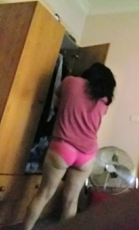 Free porn pics of wife morning change unaware  20 of 24 pics