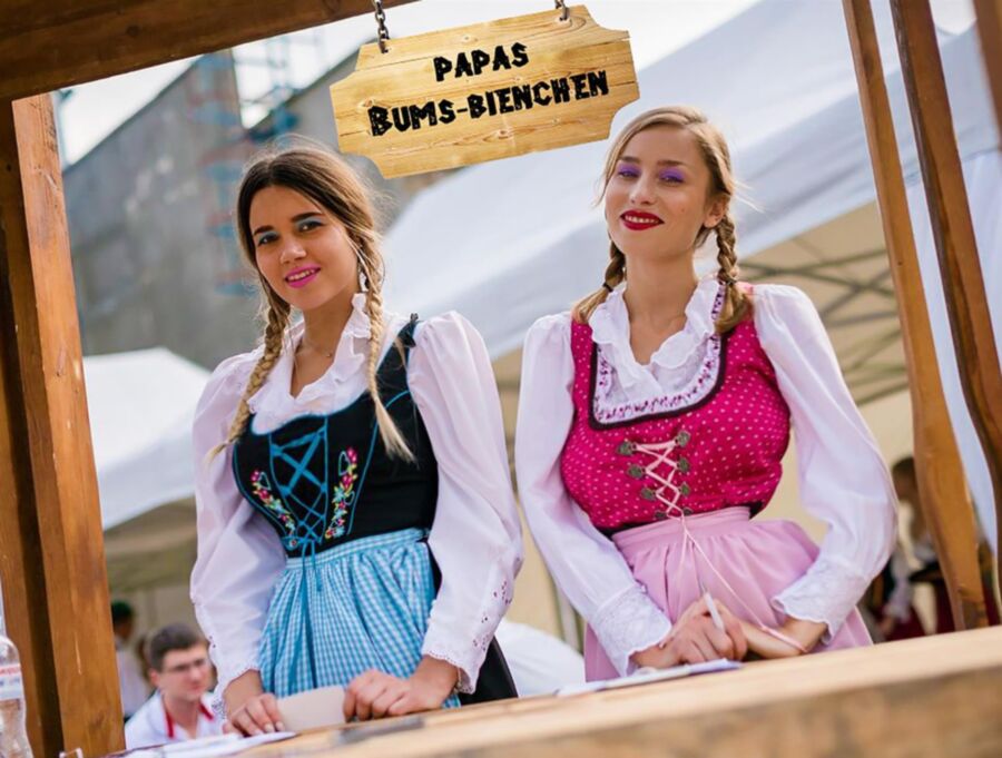 Free porn pics of Fesche Madln im Dirndl zum Hundertzweiundsechszigst`n 17 of 100 pics