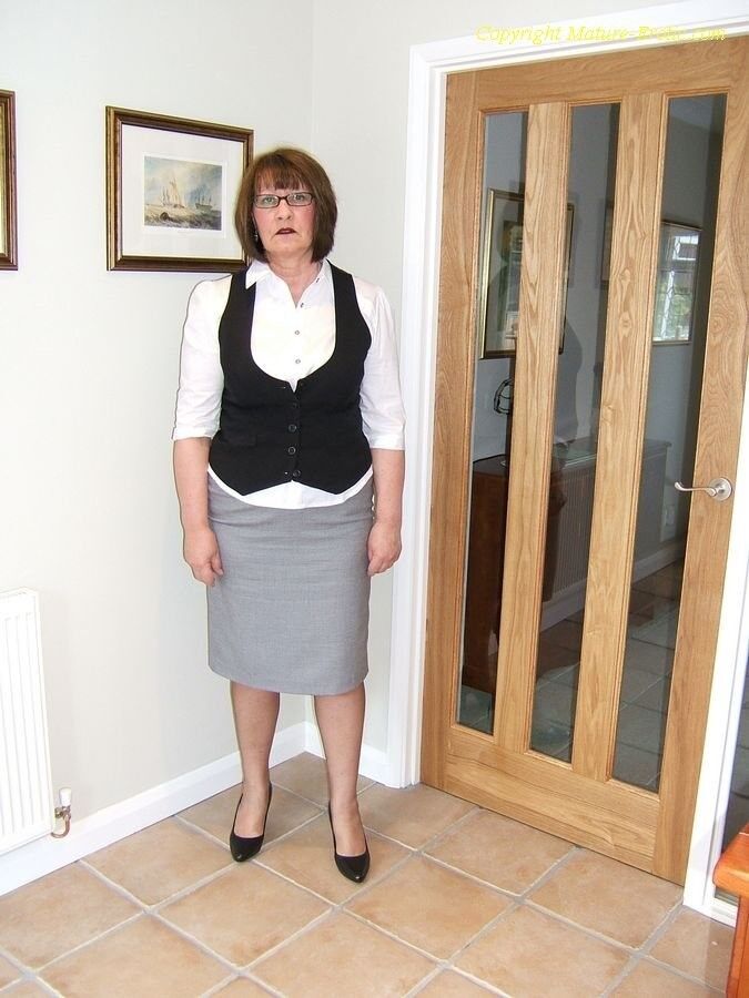 Free porn pics of Kelly - black waistcoat, grey skirt 1 of 139 pics