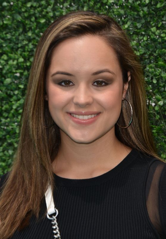 Free porn pics of Hayley Orrantia 9 of 164 pics