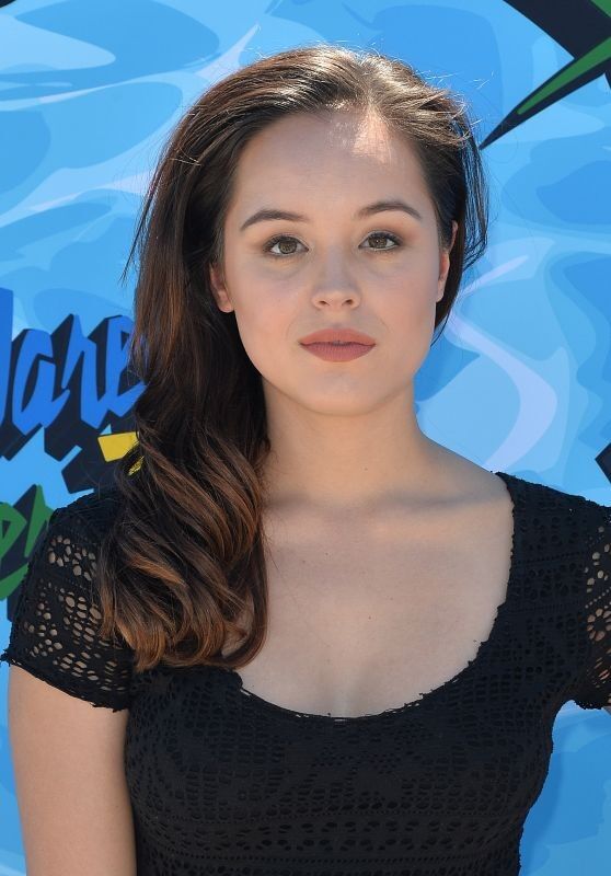 Free porn pics of Hayley Orrantia 21 of 164 pics