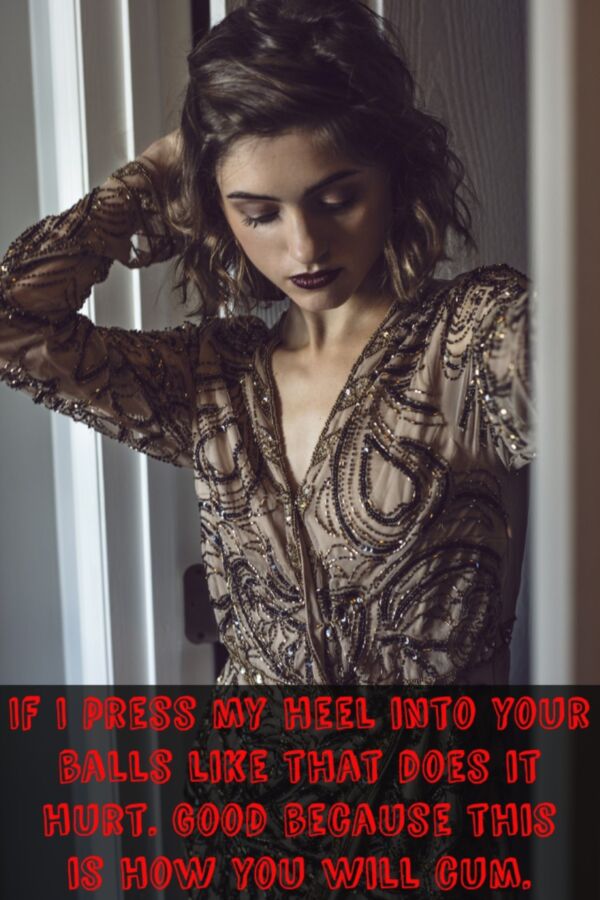 Free porn pics of Natalia Dyer Captions 11 of 20 pics