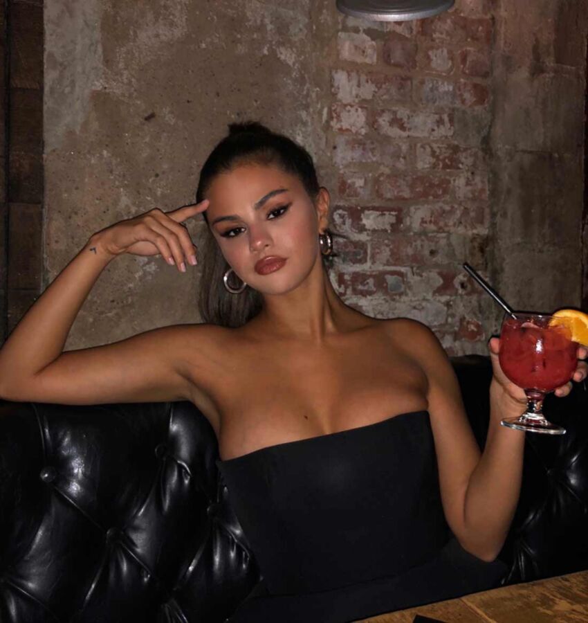 Free porn pics of Selena Gomez I 3 of 15 pics