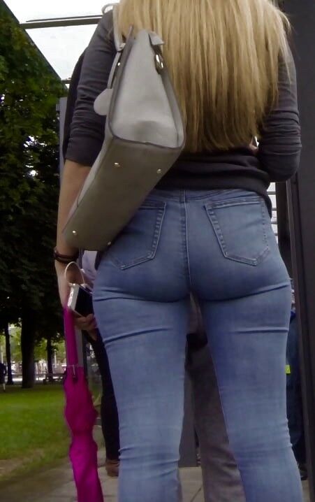 Free porn pics of Horny Jeans Ass on Tall Blonde Teen 19 of 22 pics