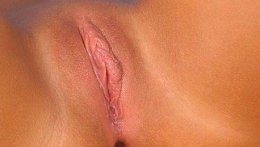 Free porn pics of pussy close up  15 of 33 pics