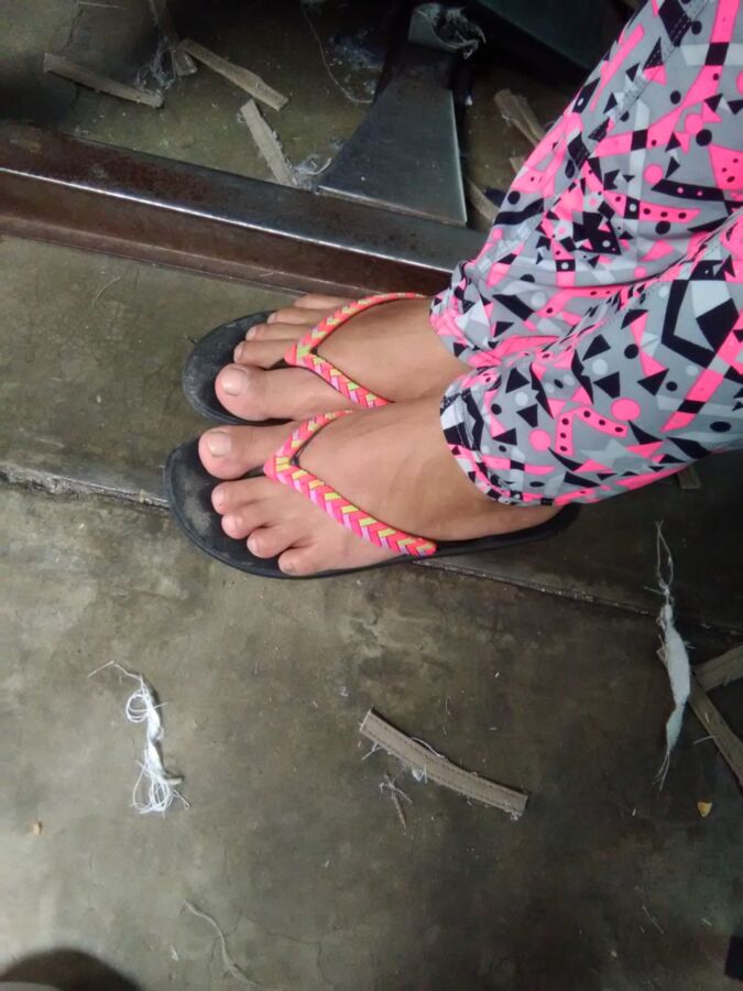 Free porn pics of Candid Flip flops 23 of 37 pics