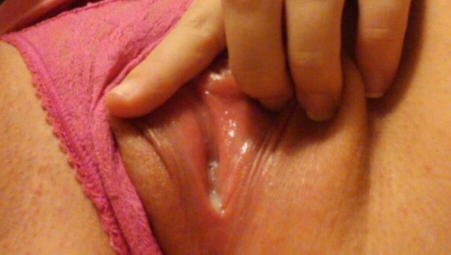 Free porn pics of pussy close up  4 of 33 pics