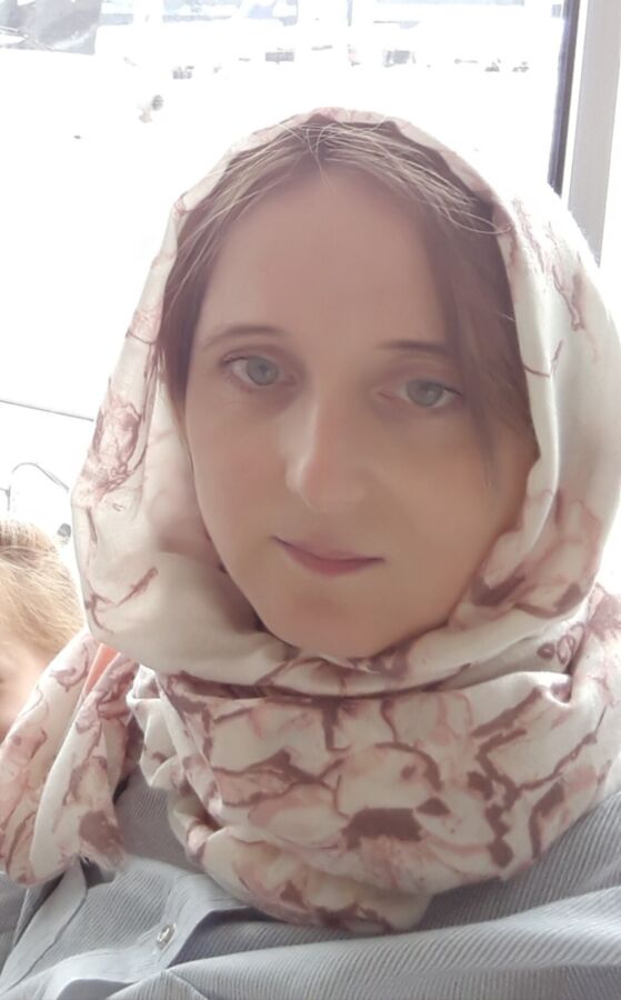 Free porn pics of Hot Aneta cum face hijab 1 of 5 pics