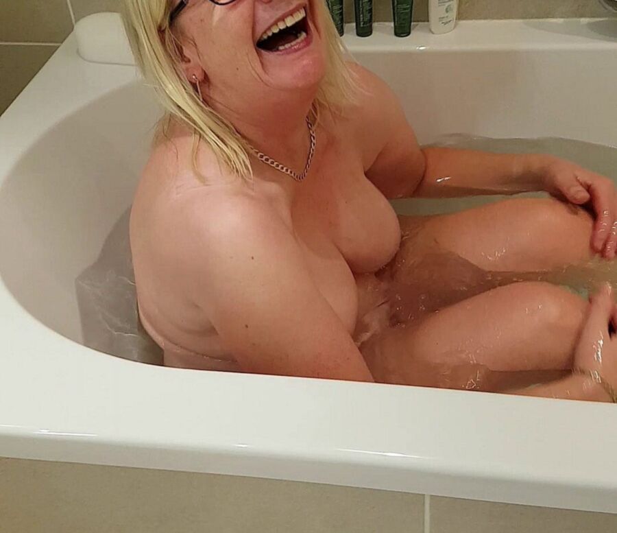 Free porn pics of More Pictures of My Wife for December 1 of 23 pics