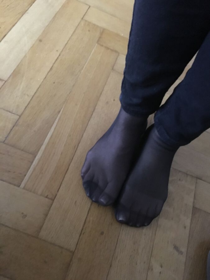 Free porn pics of different feetpics from me 9 of 18 pics