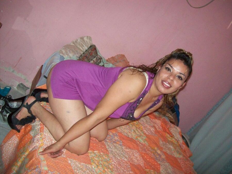 Free porn pics of La HotWife mexicana puta Deysi 4 of 53 pics