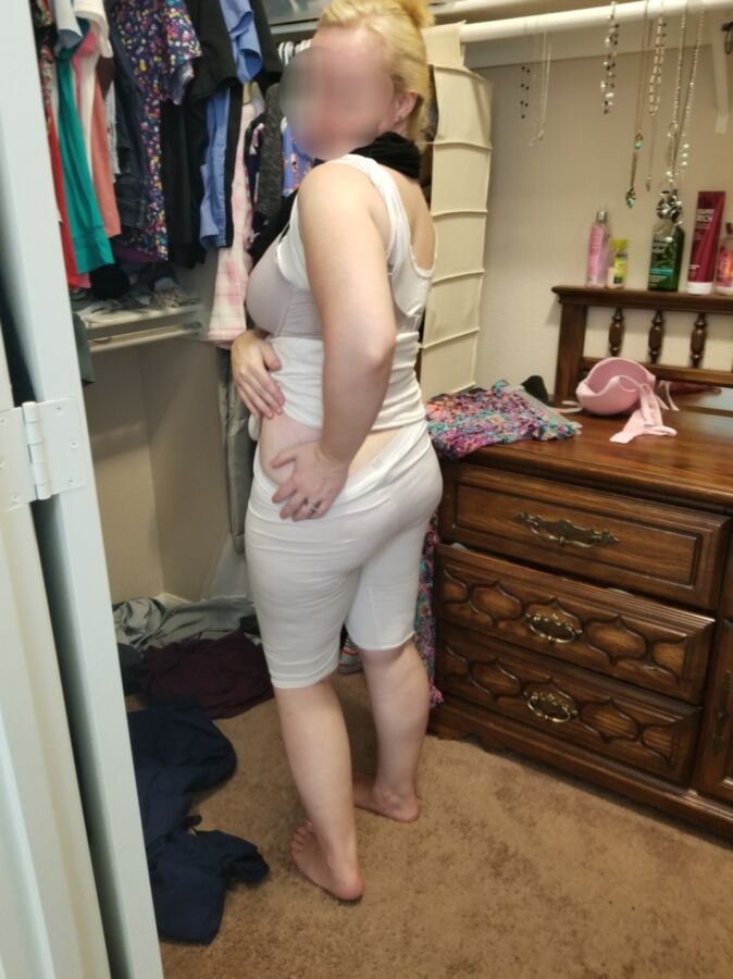 Free porn pics of Mormon wife. Mormon, LDS, SUD. 1 of 9 pics