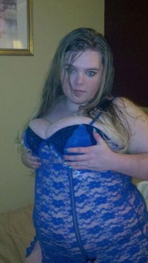 Free porn pics of Midwest killer cutie blond CHUBBY not bbw YET but LOVELY 5 of 8 pics