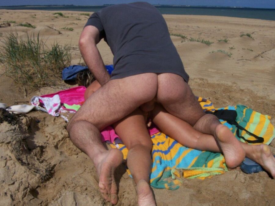 Free porn pics of French slut fucked on the beach 3 of 40 pics