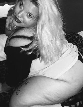 Free porn pics of NC Super hot HUGE ASS BBW escort THICK belly THIGHS BLOND! 3 of 38 pics