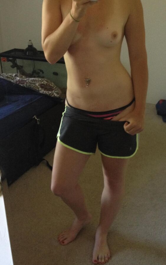 Free porn pics of Molly: Post Workout Selfies 16 of 27 pics