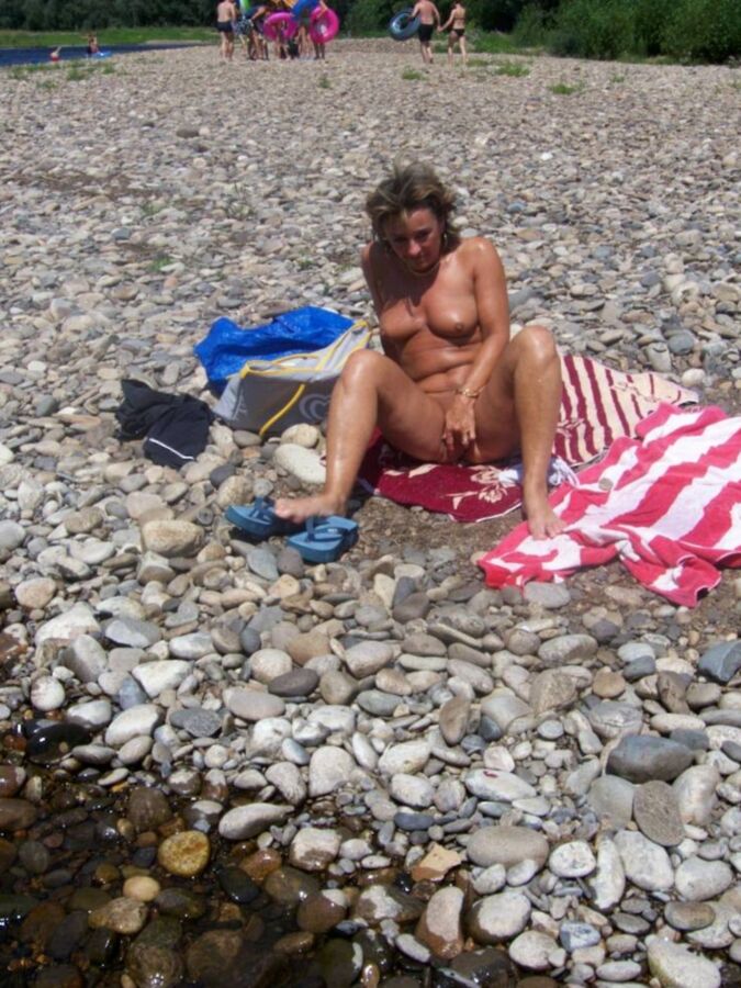 Free porn pics of French slut fucked on the beach 13 of 40 pics