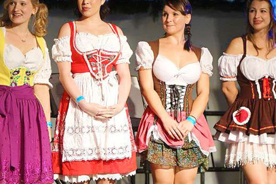 Free porn pics of Fesche Madln im Dirndl zum Hundertdreiundsechszigst`n 8 of 100 pics