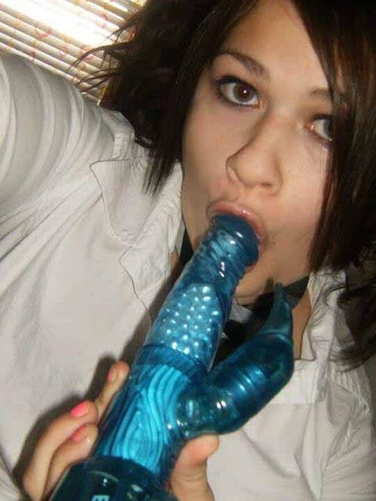 Free porn pics of Sucking their own cunt juice 8 of 21 pics