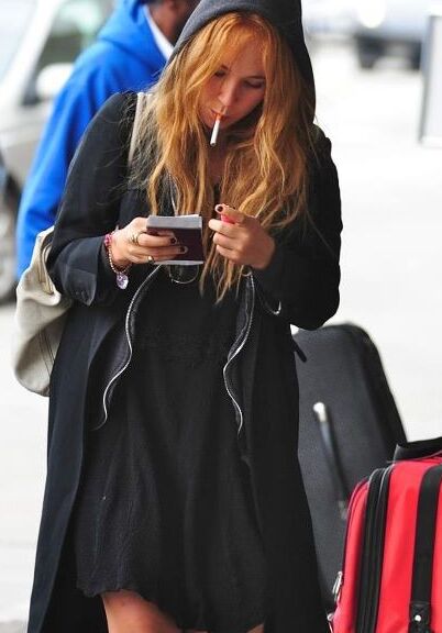 juno temple smoking hot young babe fetish porn pic