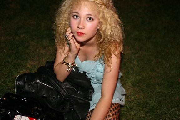 Free porn pics of Juno Temple Smoking.(Hot Young Babe) 9 of 166 pics