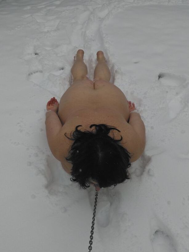 Free porn pics of Outdoors in the snow 13 of 18 pics