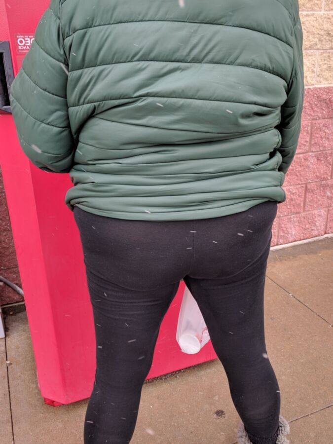 Free porn pics of BBW big butt 2 of 9 pics