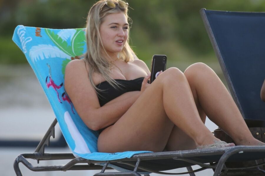 Free porn pics of Iskra Lawrence - British Model shows off her Curves at the Beach 14 of 41 pics