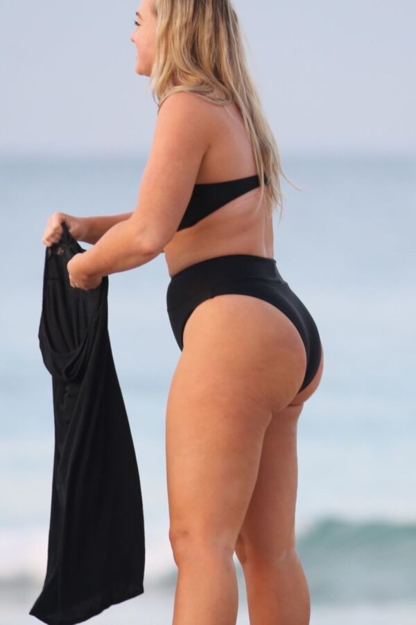 Free porn pics of Iskra Lawrence - British Model shows off her Curves at the Beach 17 of 41 pics