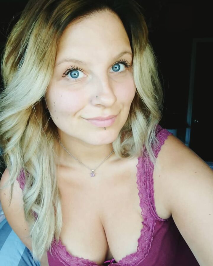 Free porn pics of Busty Amateur Blonde proud of her cleavage 1 of 48 pics