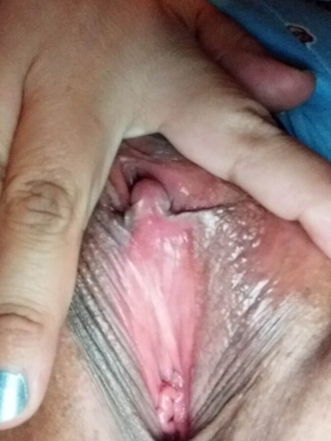 Free porn pics of Plump pussy  3 of 4 pics