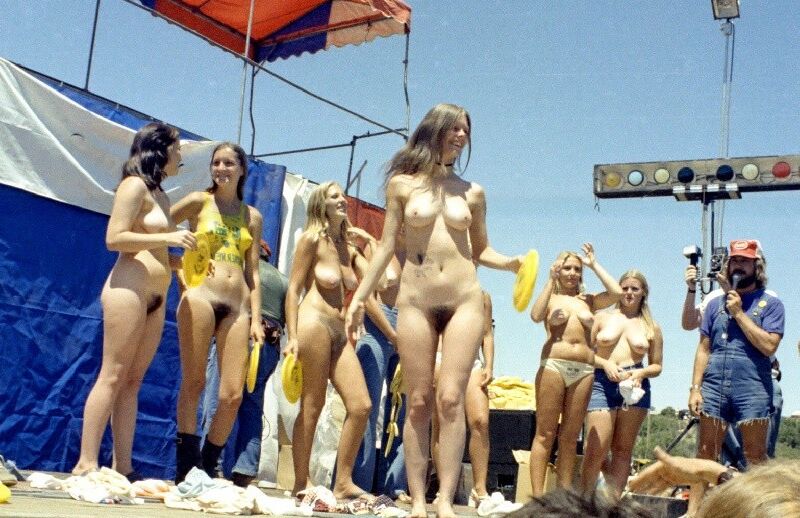 Free porn pics of VINTAGE GROUP OF HAIRY GIRLS 18 of 25 pics