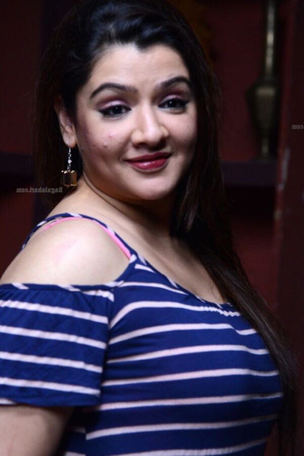 Free porn pics of Aarthi Agarwal - Indian Actress/Celeb Curvy and Voluptuous Pics 12 of 27 pics
