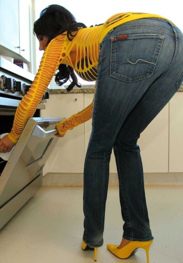 Free porn pics of Nice Asses in Jeans/Clothing! 11 of 275 pics