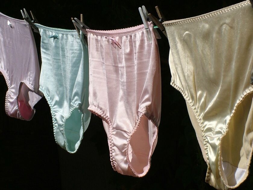Free porn pics of Panties on Clotheslines 9 of 10 pics