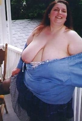 Free porn pics of Debbie big beautiful wife loves to show  20 of 51 pics
