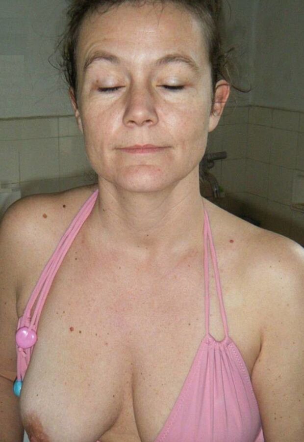 Free porn pics of Mature, hairy French MILF with delightful tits (many vintage) 8 of 41 pics